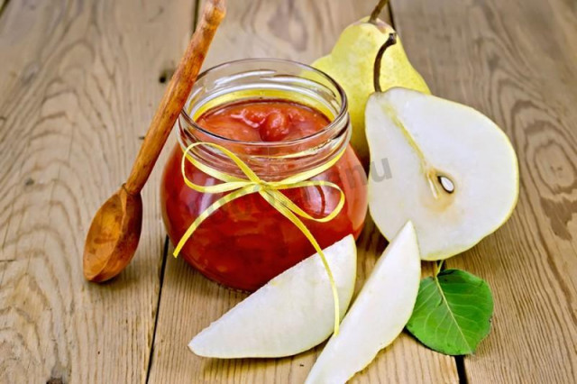 Five-minute pear jam for winter