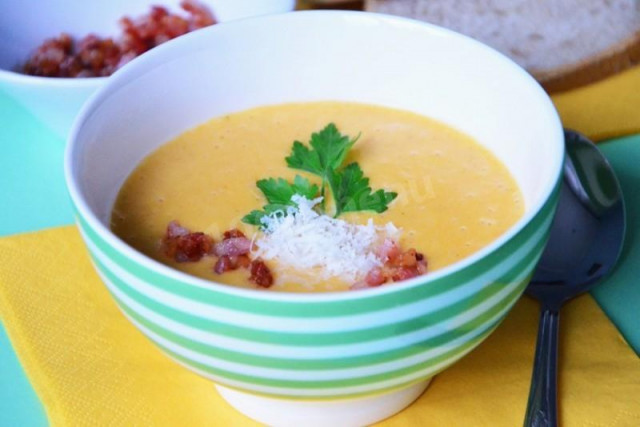 Mashed potato soup with bacon