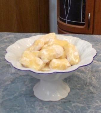 Homemade sour cream toffees