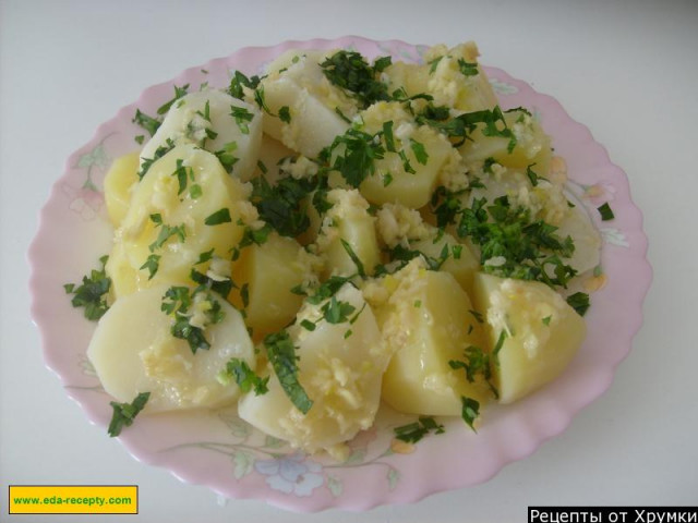 Potatoes with garlic