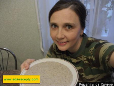 Thick barley porridge in Russian with milk