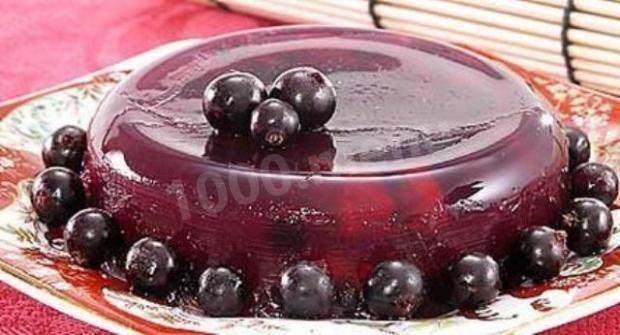 Homemade currant jelly
