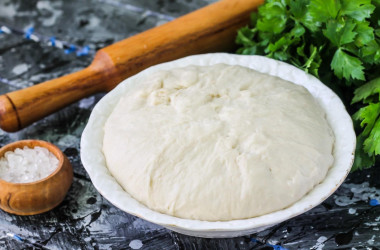 Yeast dough without eggs is simple