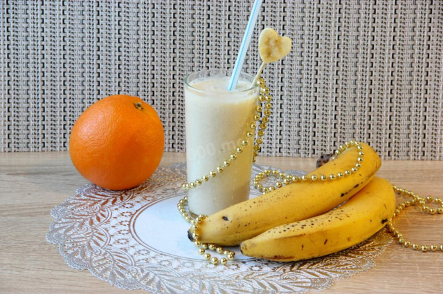 Banana orange smoothie