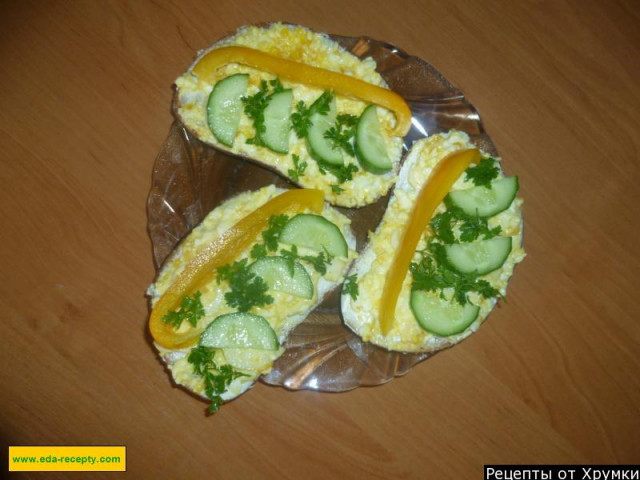 Egg and bell pepper sandwiches in a hurry