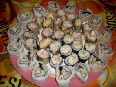 Hot rolls with shrimp and mayonnaise