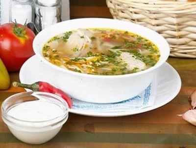 Rice soup with chicken and bell pepper