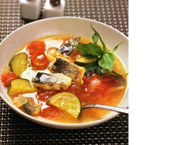 Fish soup with zucchini zucchini
