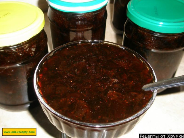Delicious strawberry jam made from strawberries for winter