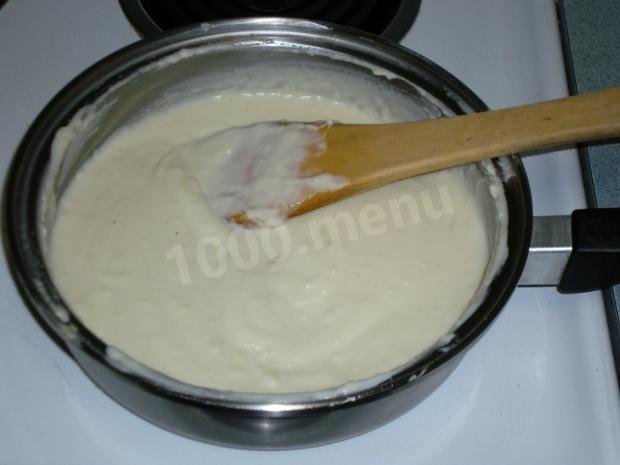 Bechamel sauce with thyme and thyme