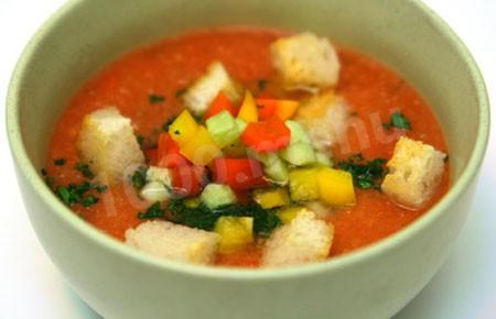 Vegetable Gazpacho with pepper