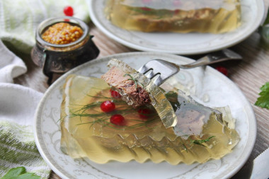 Beef tongue aspic with gelatin