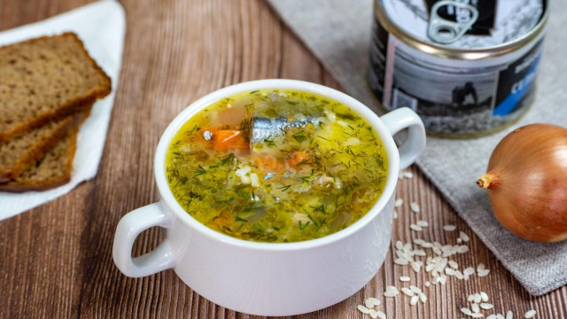 Vegetable fish soup with rice and canned saury