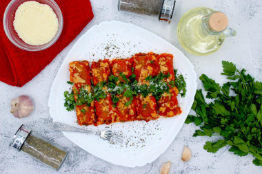 Cannelloni with minced pork with parmesan