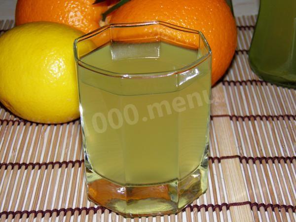 Lemonade from oranges with citric acid