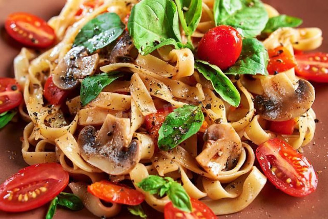 Pasta with champignons in 15 MINUTES