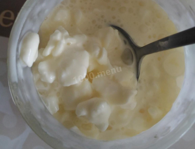 Granulated cottage cheese on rennet