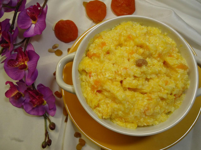 Millet porridge with pumpkin in a slow cooker