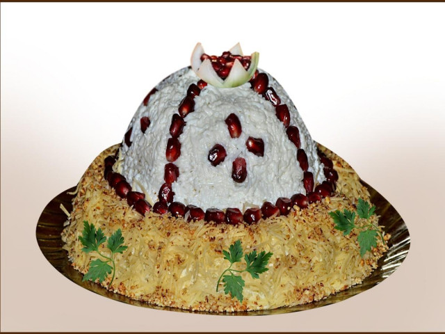 Monomakh's hat salad with herring