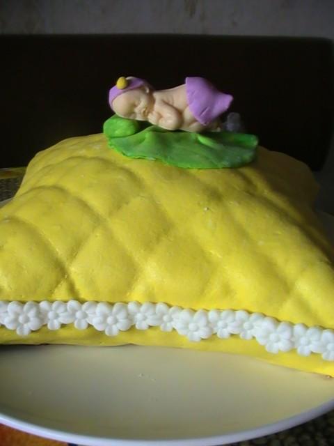 Sweet Pillow cake