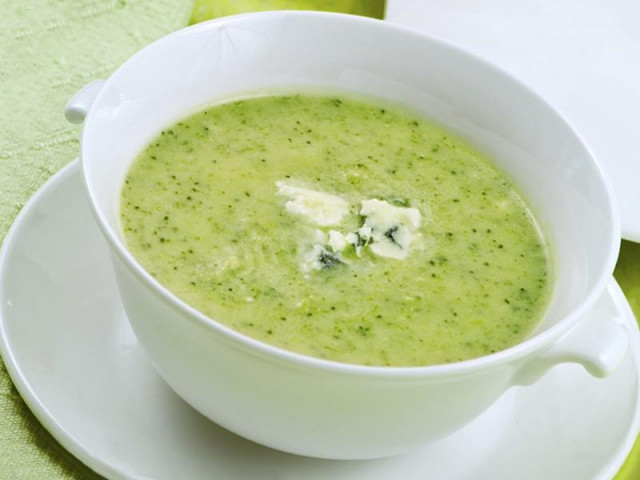 Broccoli and cauliflower puree soup