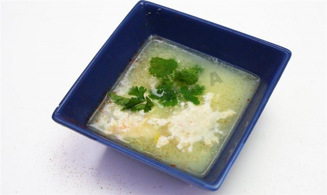 Pansky soup with sour cheese