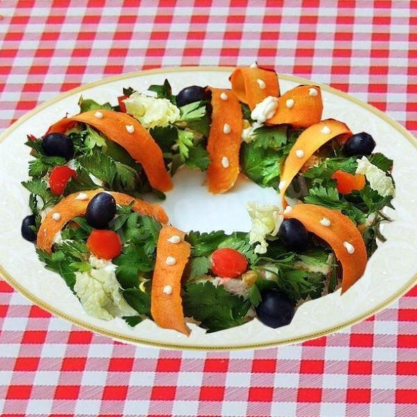 Wreath salad