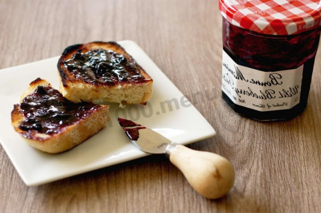 Blueberry jam without cooking