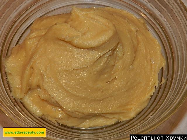 Custard dough for eclairs in butter