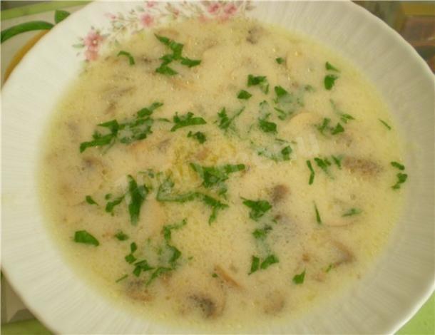 Mushroom soup with lard and flour