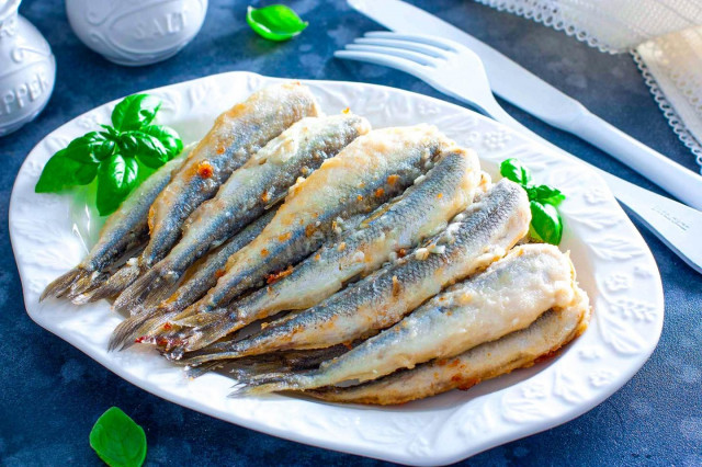 Pan-fried smelt in flour