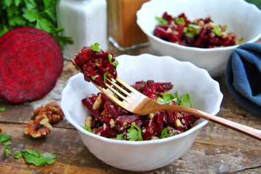 Fried beetroot salad