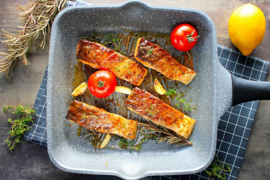 Pan-fried salmon steak