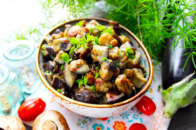 Fried eggplant like mushrooms