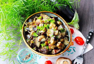 Fried eggplant like mushrooms