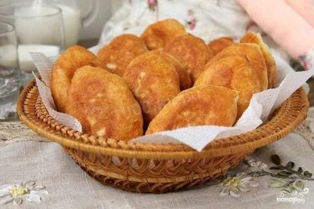 Fried pies with milk