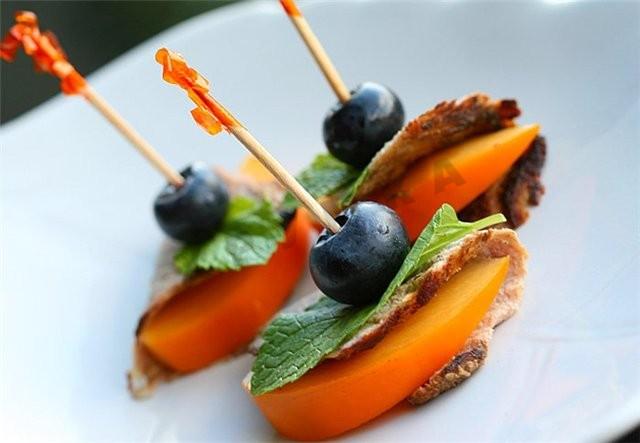 Canapes with fried meat