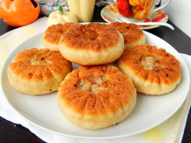 White bread on kefir in a frying pan without yeast with meat