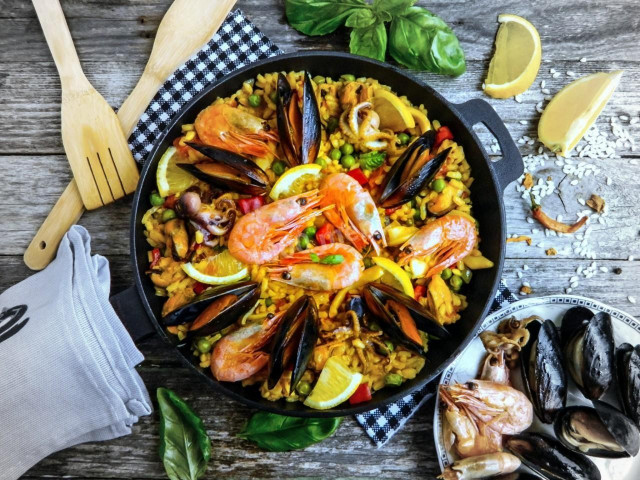Spanish seafood paella classic