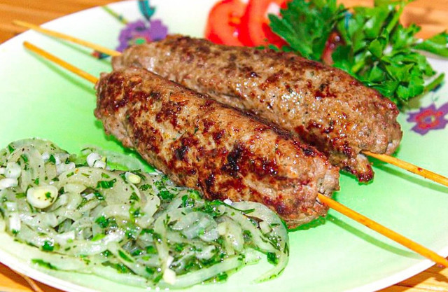 Beef kebab cradle