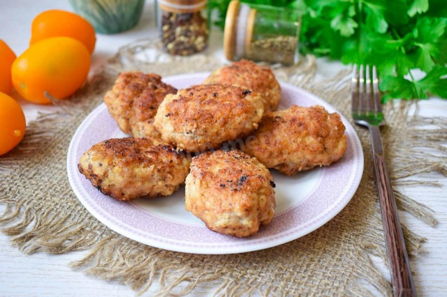 Cutlets without bread from minced meat