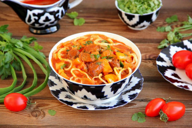 Uzbek beef lagman