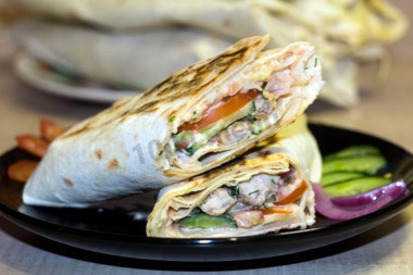 Shawarma in lavash with chicken at home