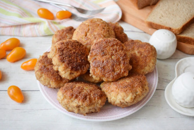 Fluffy minced pork cutlets